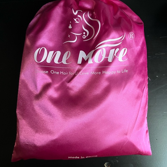 Ombré Honey Blonde Highlight Invisible Lace Front Wig 18” - Picture 7 of 8